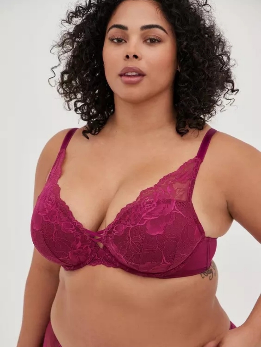 Torrid XO Plunge Push-Up Bra Lace Plus-Size Berry Pink Sz 44B WL331